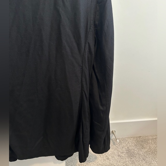 Aritzia Talula Black Light Blazer Size 4 - Picture 8 of 11